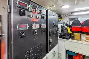 1998 Hatteras 82 Convertible thumbnail 67