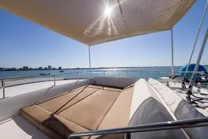 2016 Prestige 550 S thumbnail 9