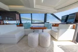 2016 Prestige 550 S thumbnail 27