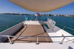 2016 Prestige 550 S thumbnail 10