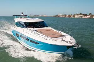 2016 Prestige 550 S thumbnail 3