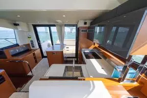 2016 Prestige 550 S thumbnail 22