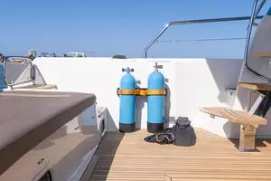 2016 Prestige 550 S thumbnail 13