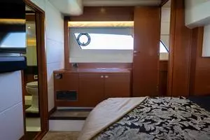2016 Prestige 550 S thumbnail 35
