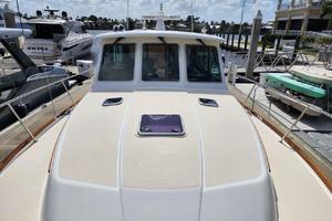 Photo 3503909 for 2019 Sabre 42 Salon Express  