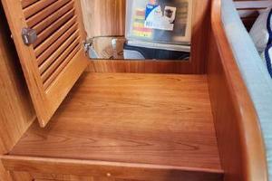 Photo 3503946 for 2019 Sabre 42 Salon Express  