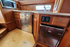 Photo 3503921 for 2019 Sabre 42 Salon Express  