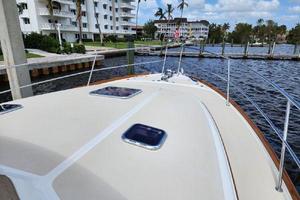 Photo 3503904 for 2019 Sabre 42 Salon Express  