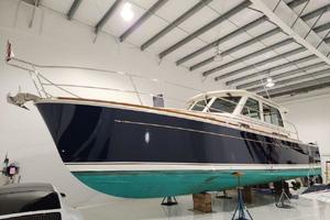 Photo 3503894 for 2019 Sabre 42 Salon Express  