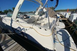 Photo 3482217 for 2005 Rinker 270 Fiesta Vee  