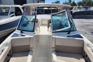 Photo 3484864 for 2017 Boston Whaler 320 Vantage  