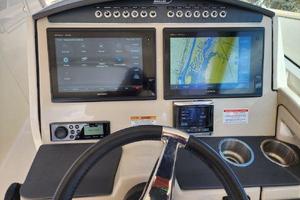 Photo 3484870 for 2017 Boston Whaler 320 Vantage  