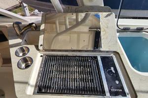Photo 3484886 for 2017 Boston Whaler 320 Vantage  