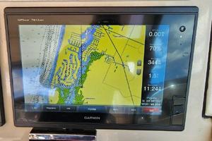 Photo 3484871 for 2017 Boston Whaler 320 Vantage  