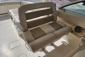 Photo 3484889 for 2017 Boston Whaler 320 Vantage  