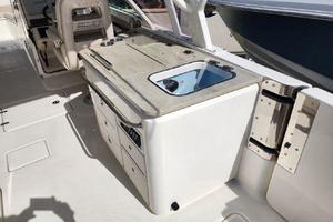 Photo 3484882 for 2017 Boston Whaler 320 Vantage  