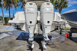 Photo 3484857 for 2017 Boston Whaler 320 Vantage  