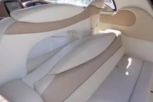1999 Sea Ray Express Cruiser thumbnail 6