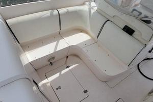 Photo 3488285 for 2005 Intrepid 310 Walkaround  