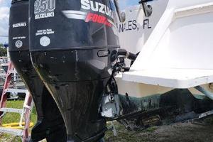 Photo 3488289 for 2005 Intrepid 310 Walkaround  