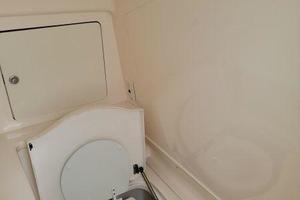 Photo 3488273 for 2005 Intrepid 310 Walkaround  