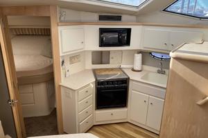 SERENITY 40ft Carver Yacht For Sale