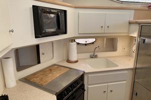 SERENITY 40ft Carver Yacht For Sale