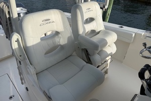 30ft Cobia Yacht For Sale