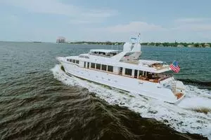  1995 Broward Raised Pilothouse Yacht For Sale in stuart FL