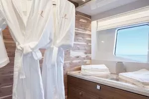 2023 CL Yachts CLB72 thumbnail 21
