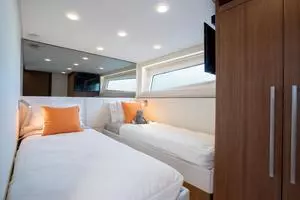 2023 CL Yachts CLB72 thumbnail 17