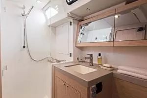 2024 Beneteau Oceanis 51.1 thumbnail 16