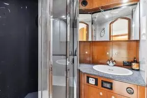 2007 Cruisers 520 Express thumbnail 31