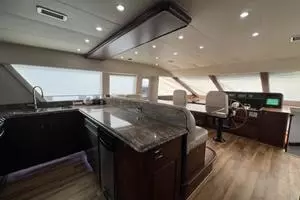 2006 Pacific Mariner thumbnail 24