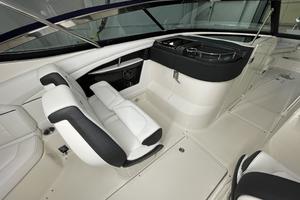 Photo 3547550 for 2015 Sea Ray 350 SLX  