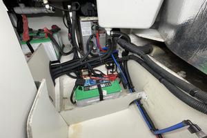 Photo 3547538 for 2015 Sea Ray 350 SLX  