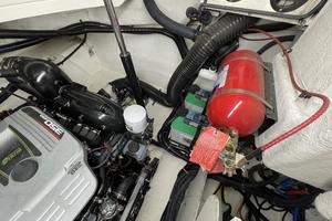 Photo 3547545 for 2015 Sea Ray 350 SLX  