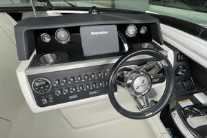 Photo 3547553 for 2015 Sea Ray 350 SLX  