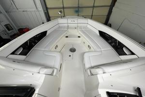 Photo 3547559 for 2015 Sea Ray 350 SLX  