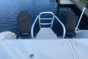 25ft World Cat Yacht For Sale