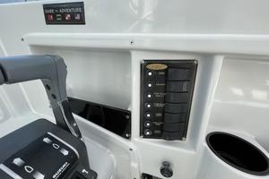 26ft Glacier Bay Yacht For Sale