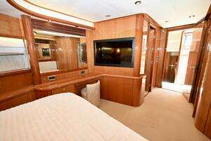 2005 Sunseeker Yacht thumbnail 27