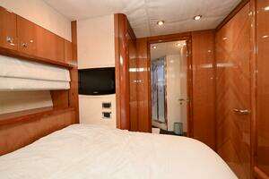 2005 Sunseeker Yacht thumbnail 38