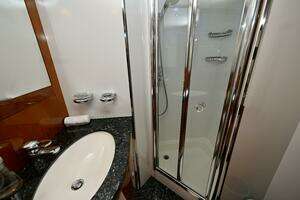 2005 Sunseeker Yacht thumbnail 40