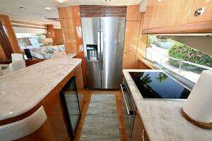 2005 Sunseeker Yacht thumbnail 16