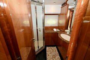 2005 Sunseeker Yacht thumbnail 28