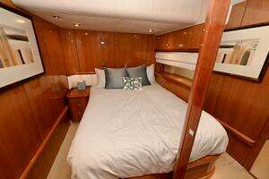 2005 Sunseeker Yacht thumbnail 37