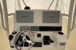 Photo 3562814 for 2017 Cobia 277  