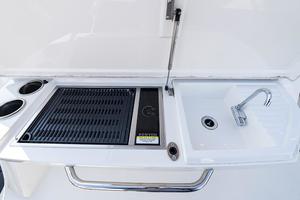 SEA CAR 37ft Carver Yacht For Sale