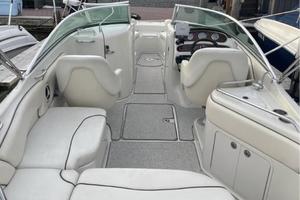 Photo 3569210 for 2008 Sea Ray 240 Sundeck  